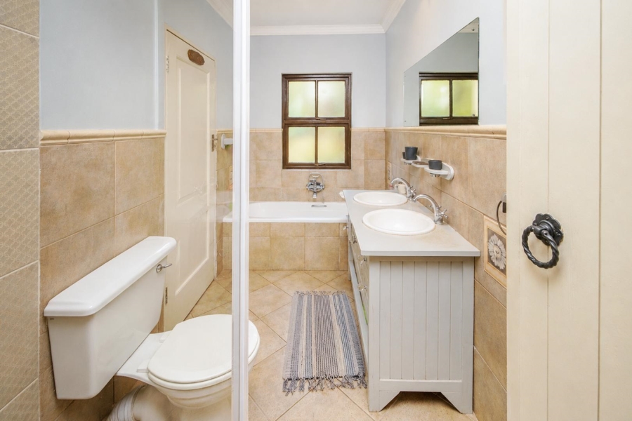 5 Bedroom Property for Sale in Estate D Afrique North West